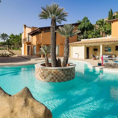 Agora Вілла Агрідженто