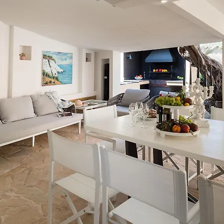 Agora Агрідженто