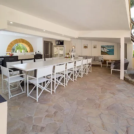 Вілла Agora Агрідженто