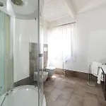 Agora *