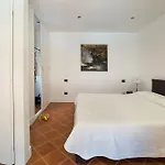 Agora *