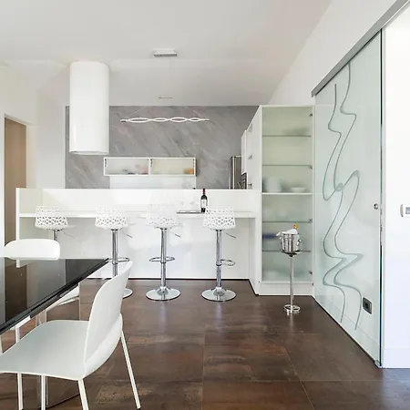 Agora Villa *