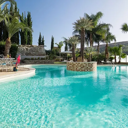 Agora Villa